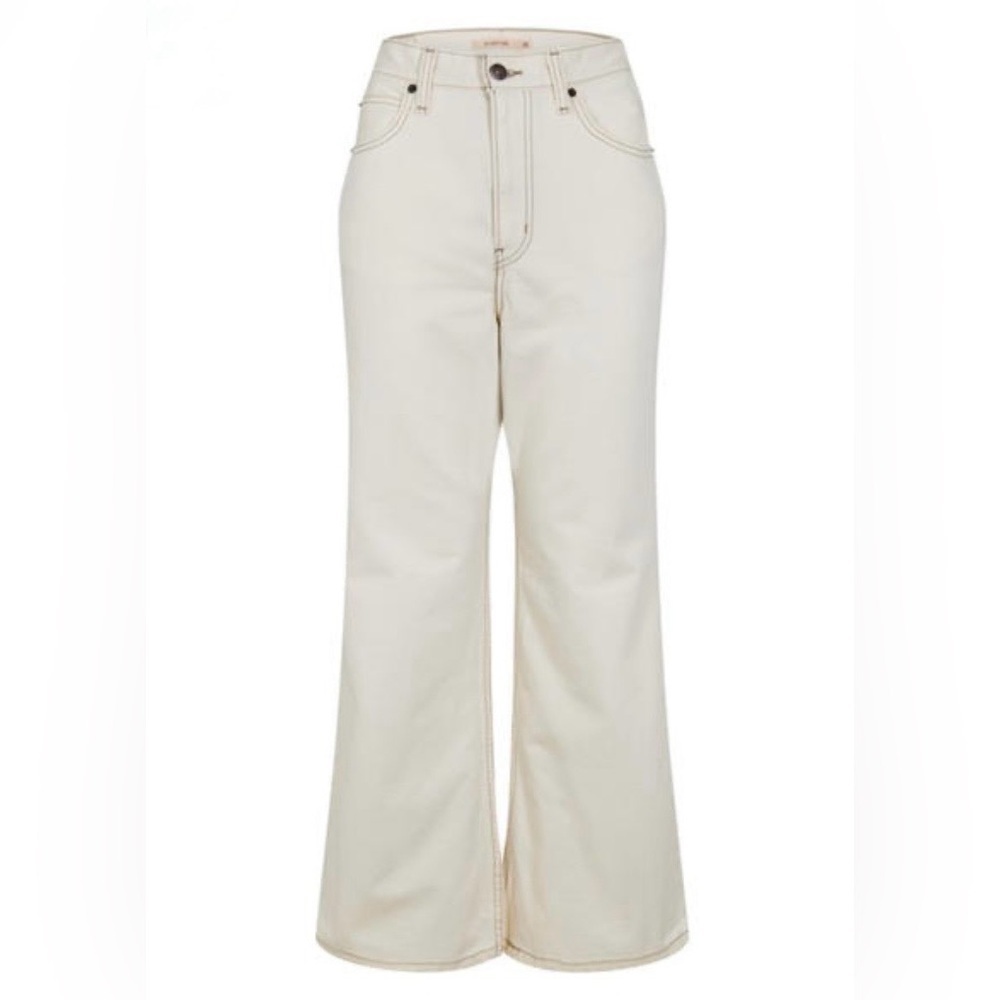 Levi’s Premium 70s Movin’ On High Rise Flare Jeans in Sunny Cream - Picture 4 of 15